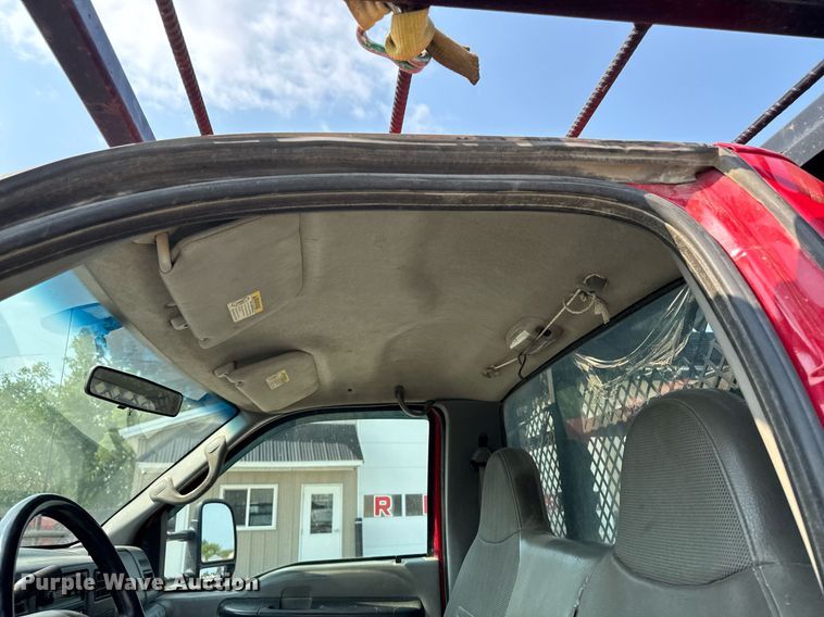 image for item EM2003 2002 Ford F450 Super Duty flatbed truck