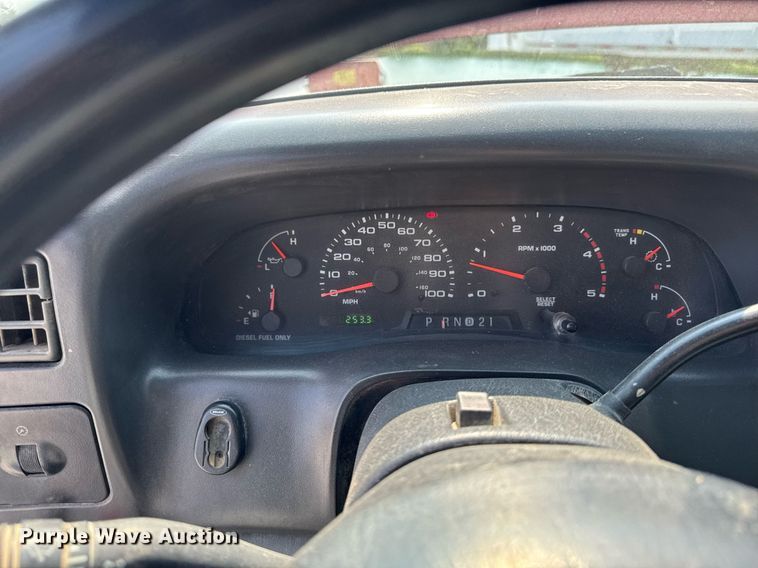 image for item EM2003 2002 Ford F450 Super Duty flatbed truck