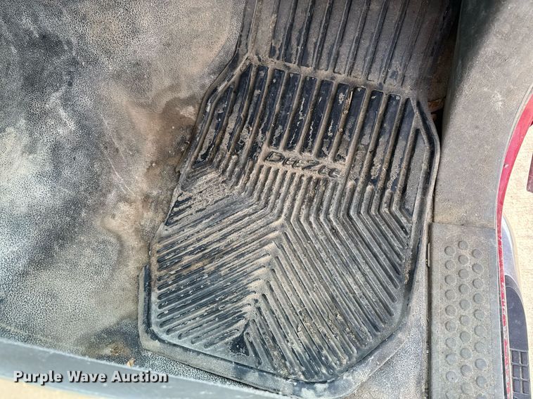 image for item EM2003 2002 Ford F450 Super Duty flatbed truck