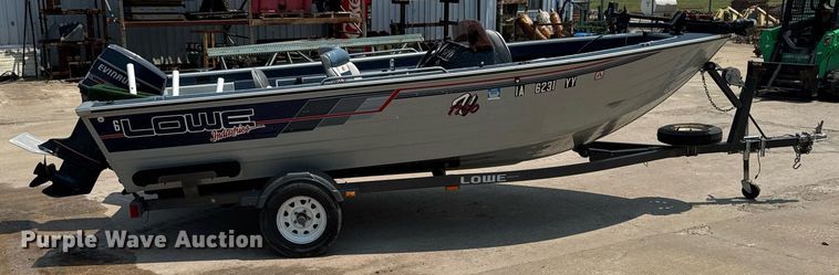 image for item EM2020 1990 Lowe 1720V boat