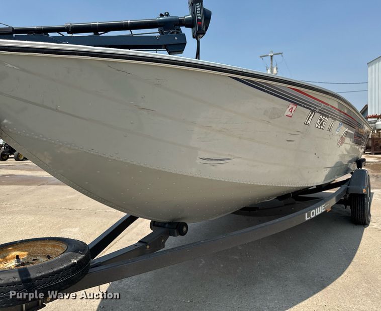 image for item EM2020 1990 Lowe 1720V boat