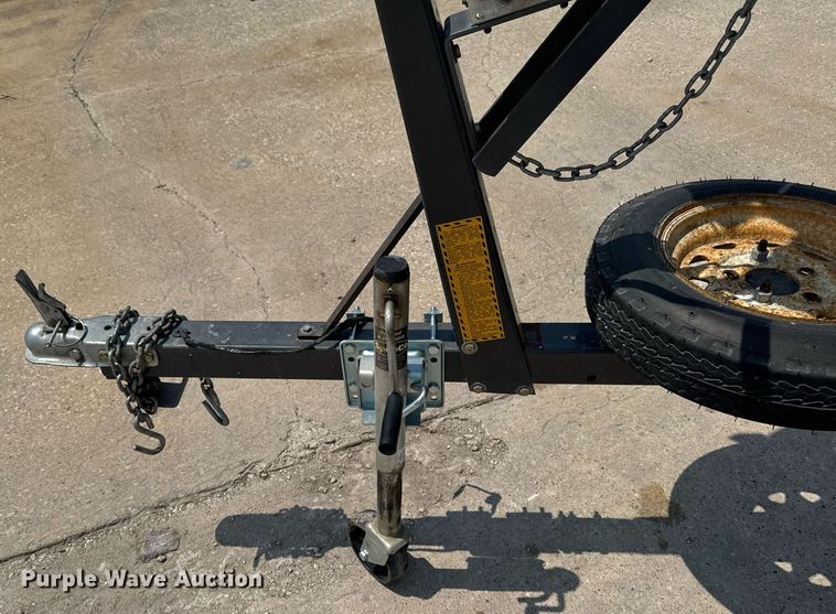 image for item EM2020 1990 Lowe 1720V boat