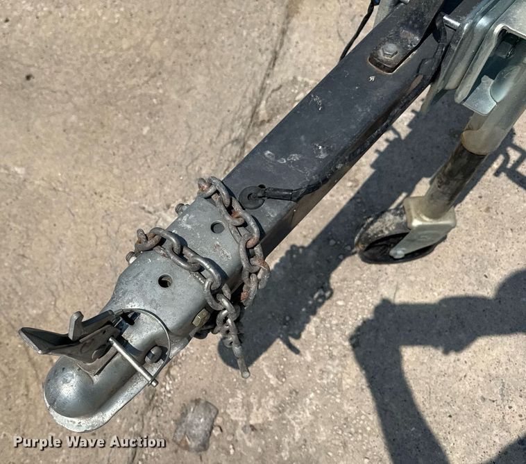 image for item EM2020 1990 Lowe 1720V boat