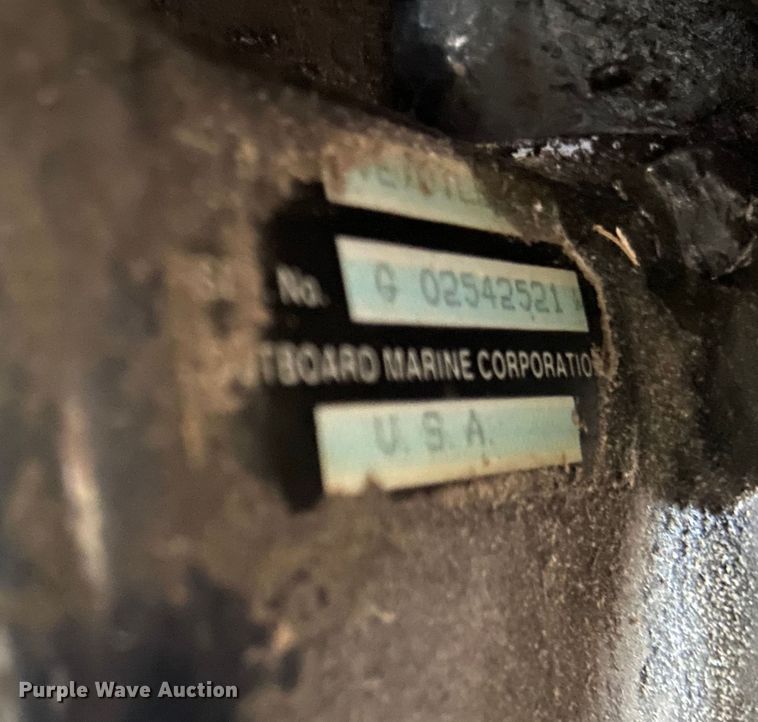 image for item EM2020 1990 Lowe 1720V boat