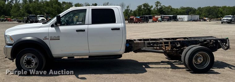 image for item EM2040 2015 Dodge Ram 5500 Crew Cab truck cab and chassis