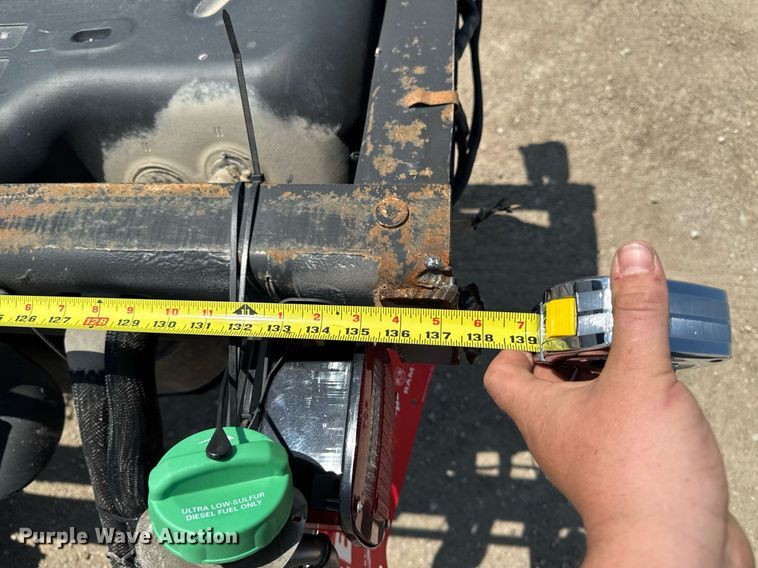 image for item EM2040 2015 Dodge Ram 5500 Crew Cab truck cab and chassis