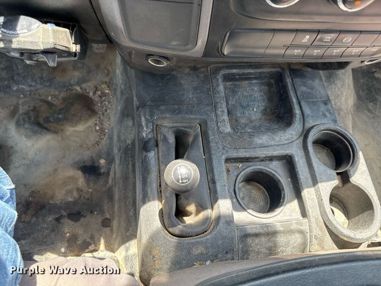 image for item EM2040 2015 Dodge Ram 5500 Crew Cab truck cab and chassis