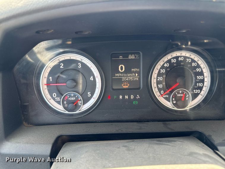 image for item EM2040 2015 Dodge Ram 5500 Crew Cab truck cab and chassis