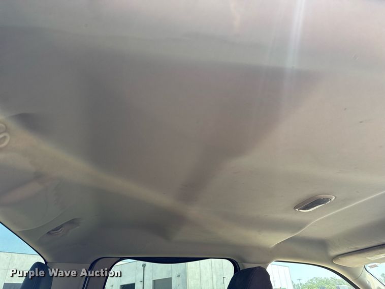 image for item EM2040 2015 Dodge Ram 5500 Crew Cab truck cab and chassis