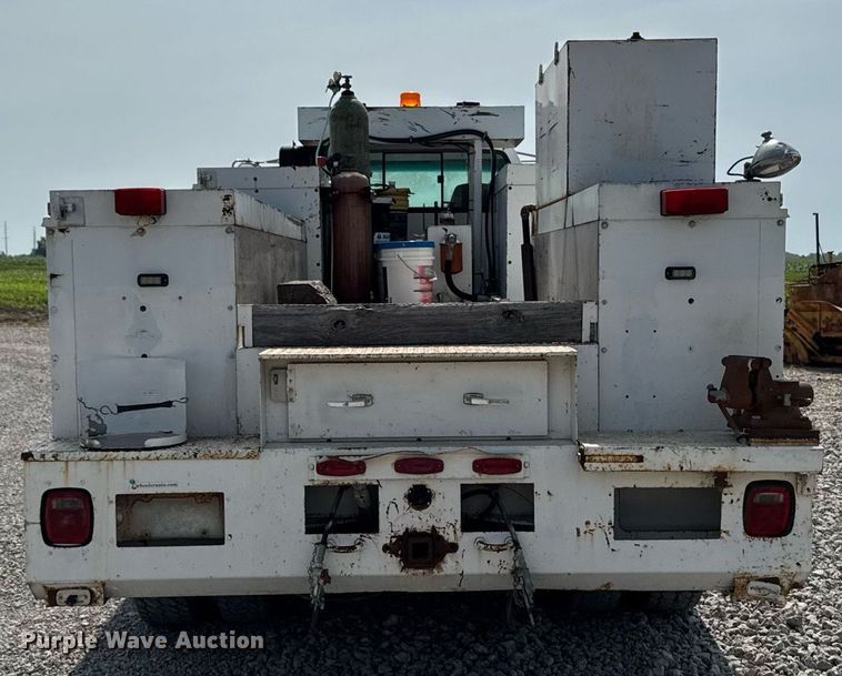 image for item EM2046 1998 GMC C7500 utility / service truck