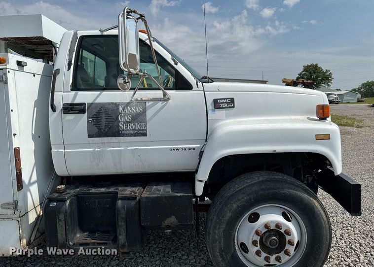 image for item EM2046 1998 GMC C7500 utility / service truck