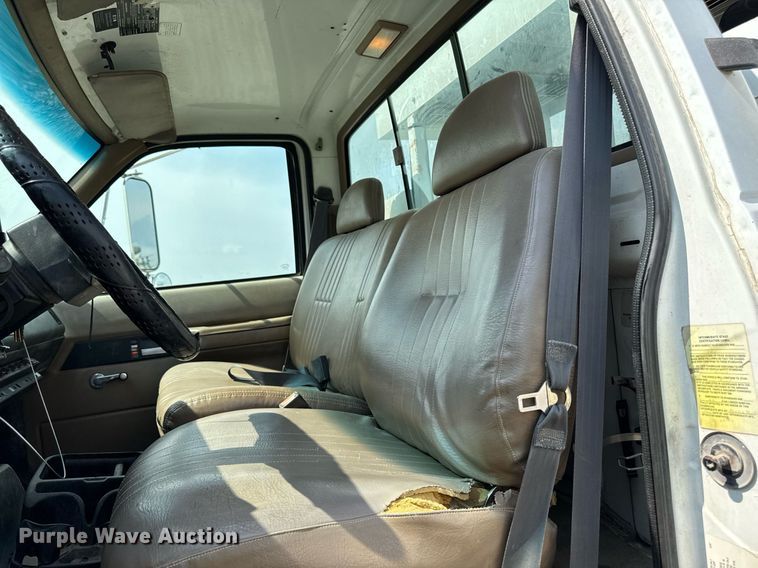 image for item EM2046 1998 GMC C7500 utility / service truck