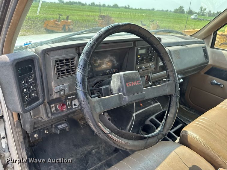 image for item EM2046 1998 GMC C7500 utility / service truck