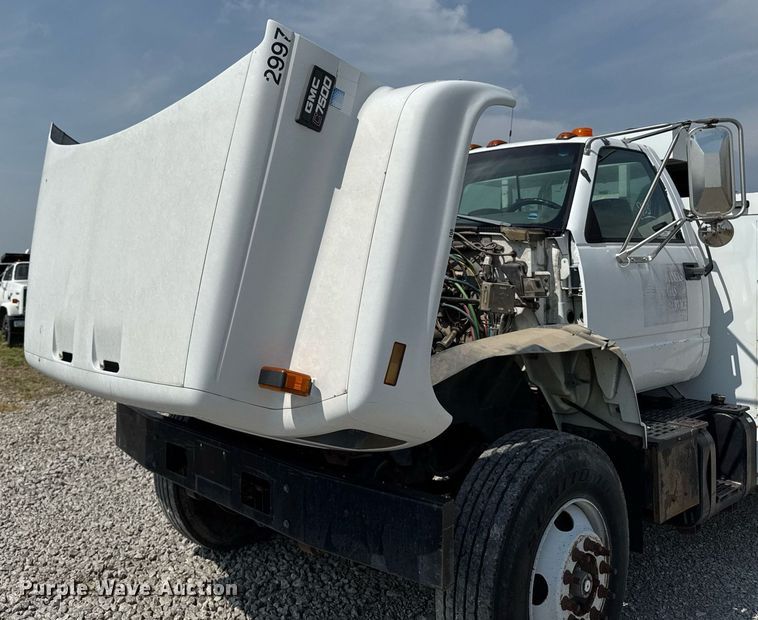 image for item EM2046 1998 GMC C7500 utility / service truck