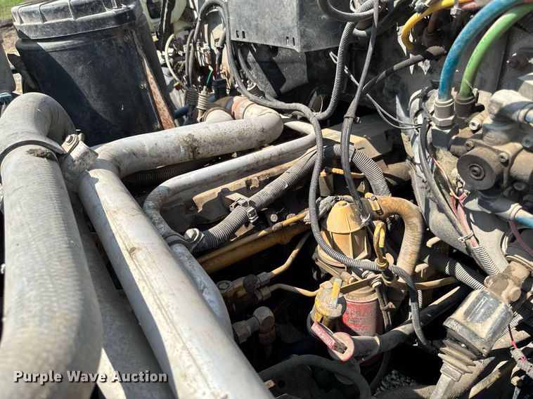 image for item EM2046 1998 GMC C7500 utility / service truck