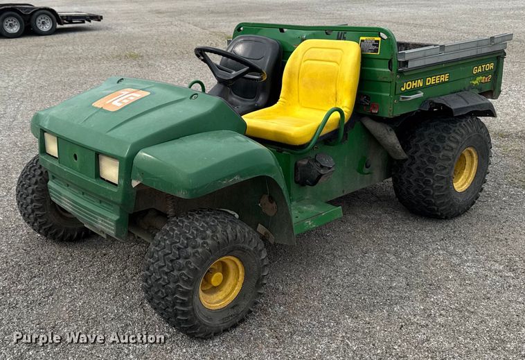 image for item EM2047 John Deere Gator 4x2 utility vehicle