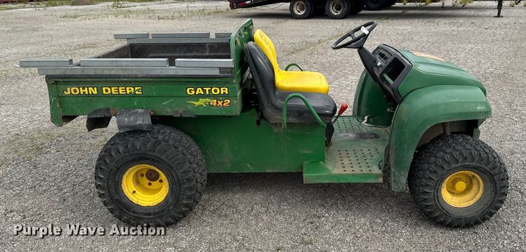 image for item EM2047 John Deere Gator 4x2 utility vehicle