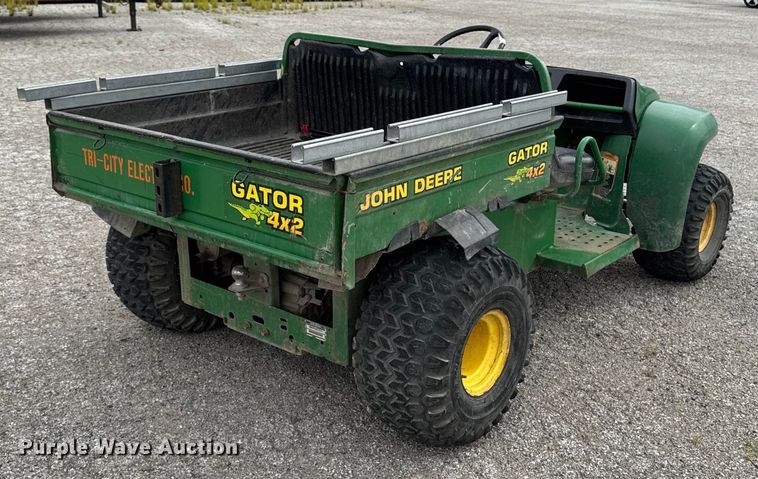 image for item EM2047 John Deere Gator 4x2 utility vehicle