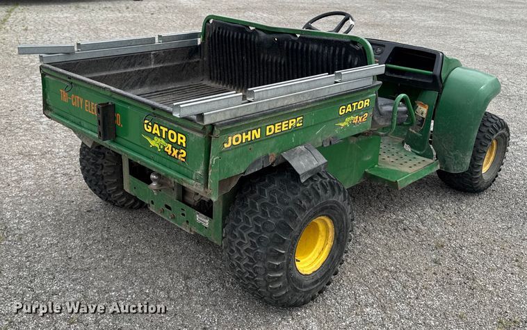 image for item EM2047 John Deere Gator 4x2 utility vehicle