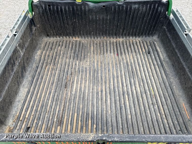 image for item EM2047 John Deere Gator 4x2 utility vehicle