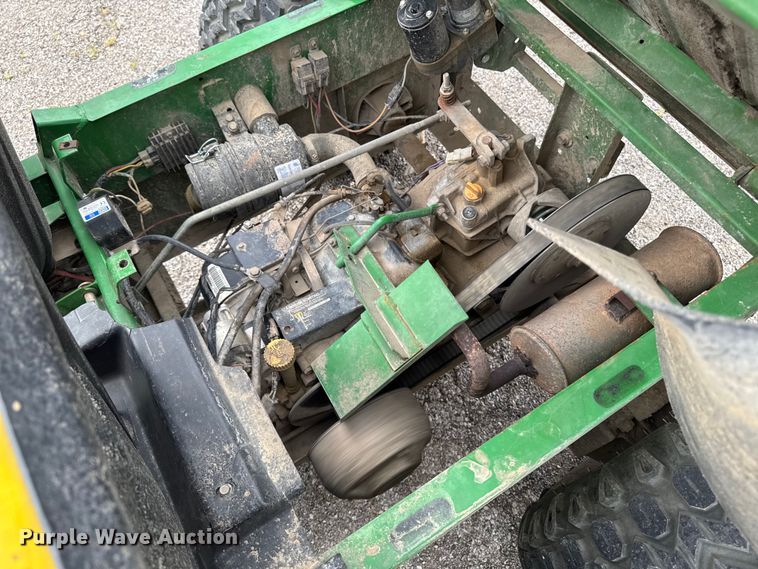 image for item EM2047 John Deere Gator 4x2 utility vehicle