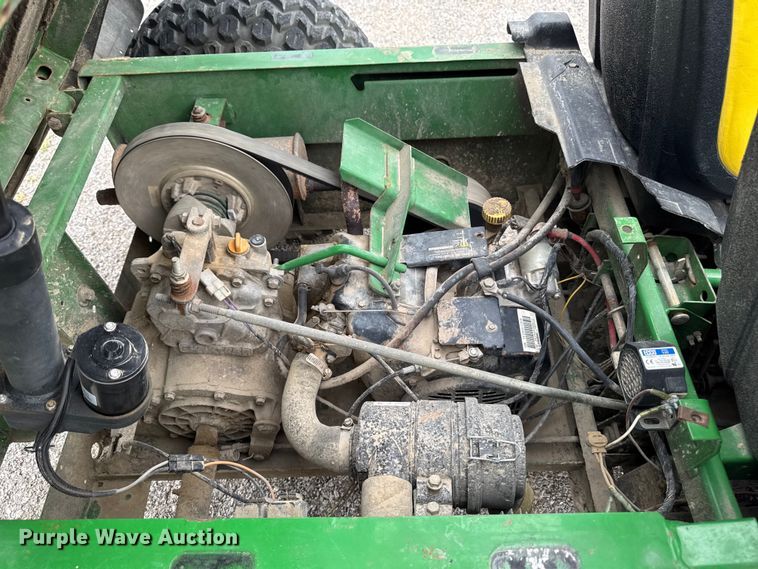 image for item EM2047 John Deere Gator 4x2 utility vehicle