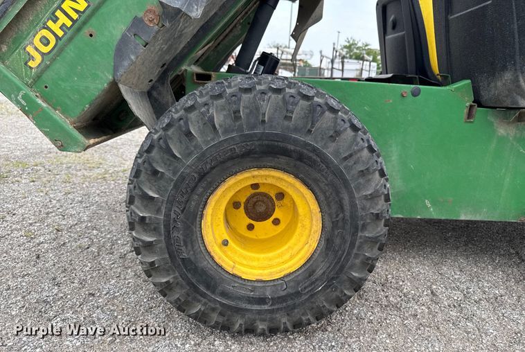 image for item EM2047 John Deere Gator 4x2 utility vehicle