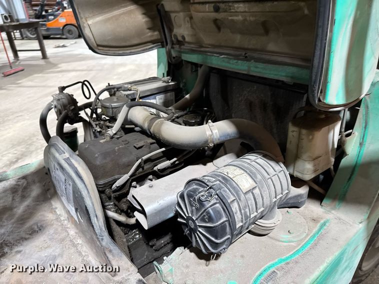 image for item EM2058 Mitsubishi FG30 forklift