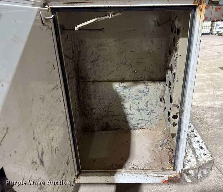 image for item EM2059 2008 Ford F450 super Duty XL Crew Cab utility / service truck