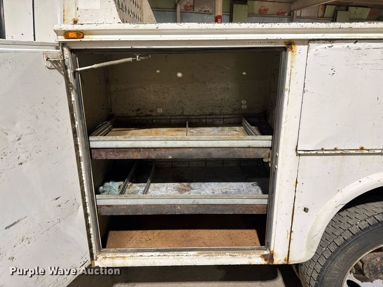 image for item EM2059 2008 Ford F450 super Duty XL Crew Cab utility / service truck