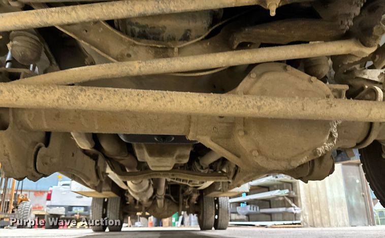 image for item EM2059 2008 Ford F450 super Duty XL Crew Cab utility / service truck