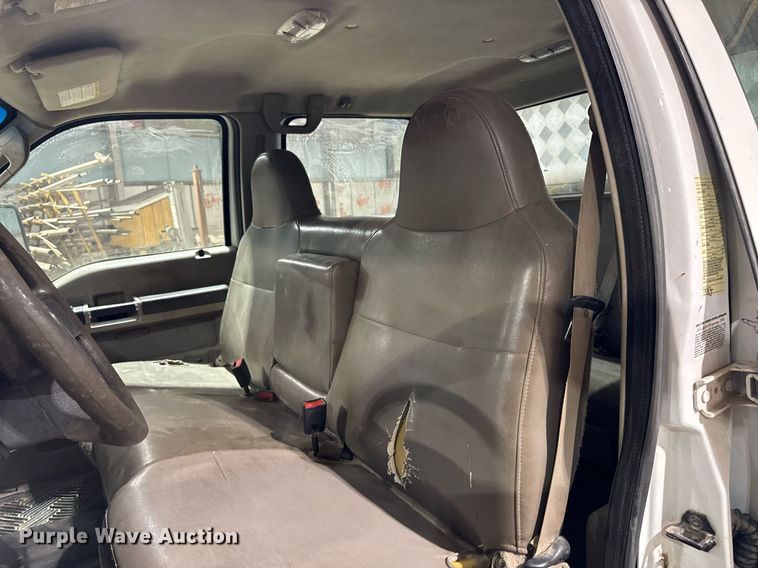 image for item EM2059 2008 Ford F450 super Duty XL Crew Cab utility / service truck