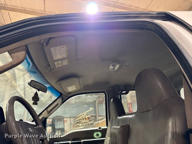 image for item EM2059 2008 Ford F450 super Duty XL Crew Cab utility / service truck