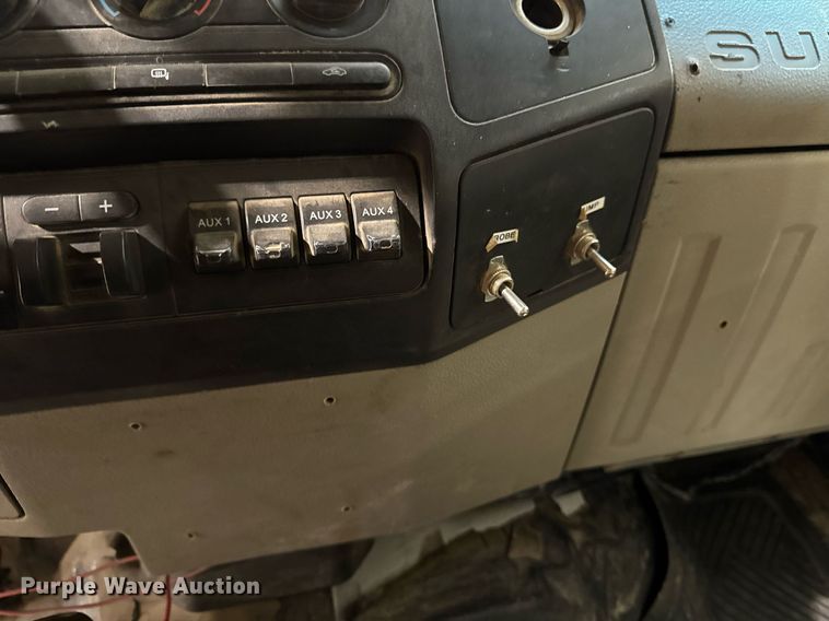 image for item EM2059 2008 Ford F450 super Duty XL Crew Cab utility / service truck