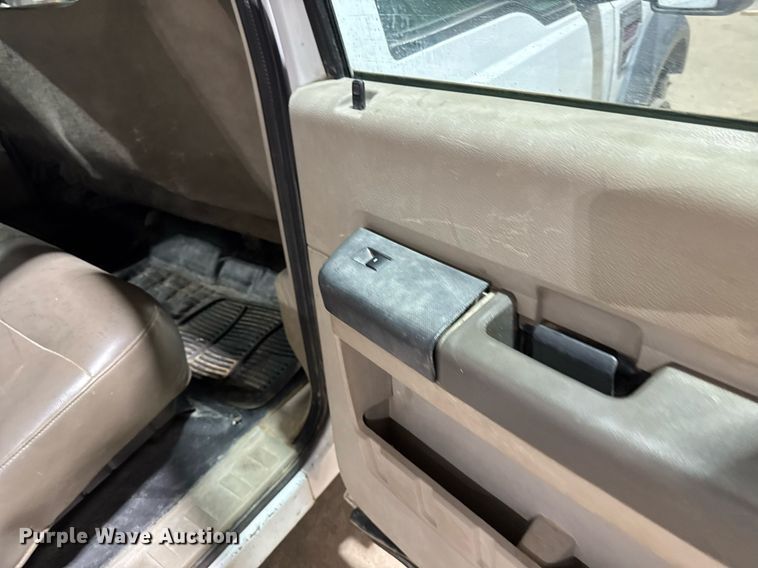 image for item EM2059 2008 Ford F450 super Duty XL Crew Cab utility / service truck