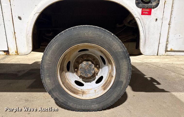 image for item EM2059 2008 Ford F450 super Duty XL Crew Cab utility / service truck