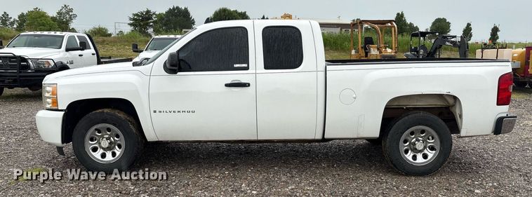 image for item EM2594 2008 Chevrolet Silverado 1500 Ext. Cab pickup truck