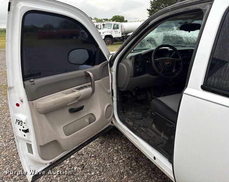 image for item EM2594 2008 Chevrolet Silverado 1500 Ext. Cab pickup truck