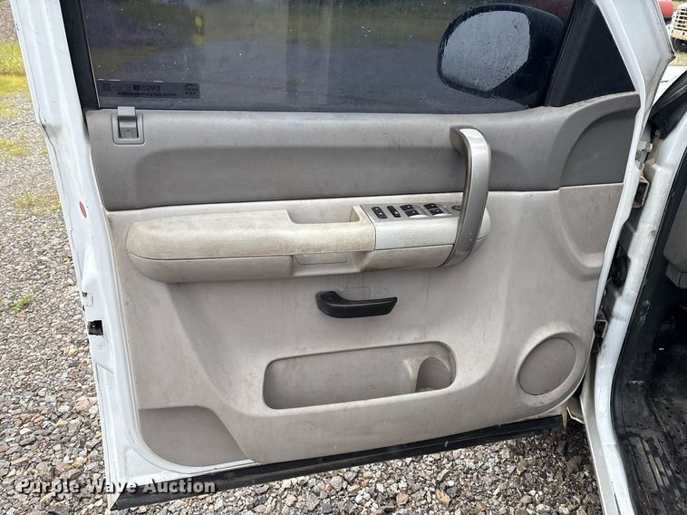 image for item EM2594 2008 Chevrolet Silverado 1500 Ext. Cab pickup truck