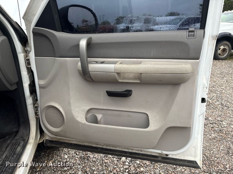 image for item EM2594 2008 Chevrolet Silverado 1500 Ext. Cab pickup truck