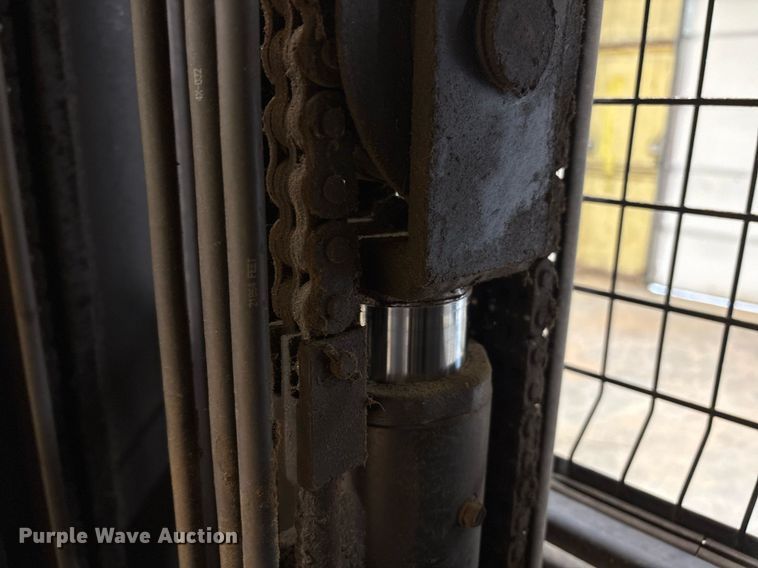 image for item EM2649 Crown SP4050-30 order picker