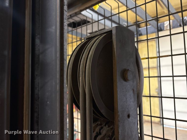 image for item EM2649 Crown SP4050-30 order picker