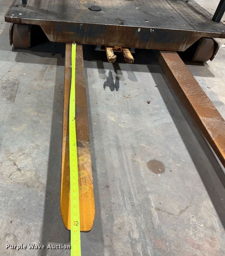 image for item EM2649 Crown SP4050-30 order picker