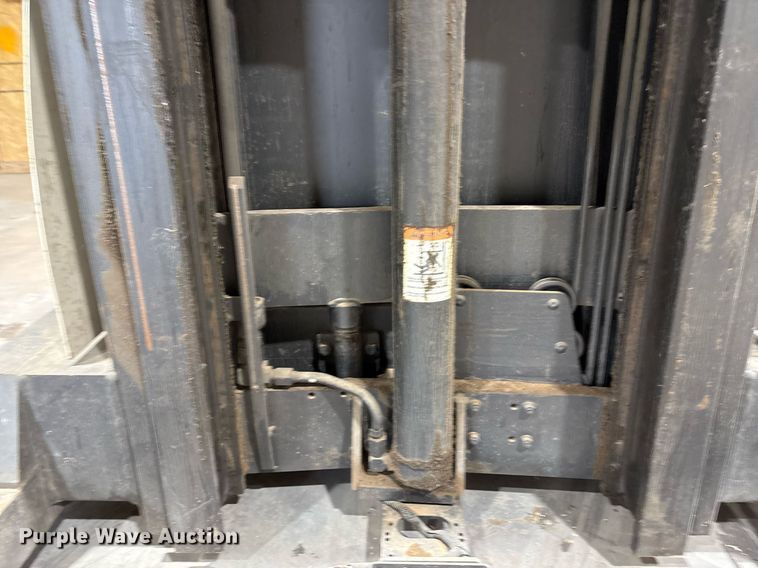 image for item EM2649 Crown SP4050-30 order picker