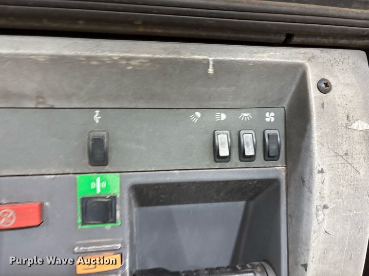 image for item EM2649 Crown SP4050-30 order picker