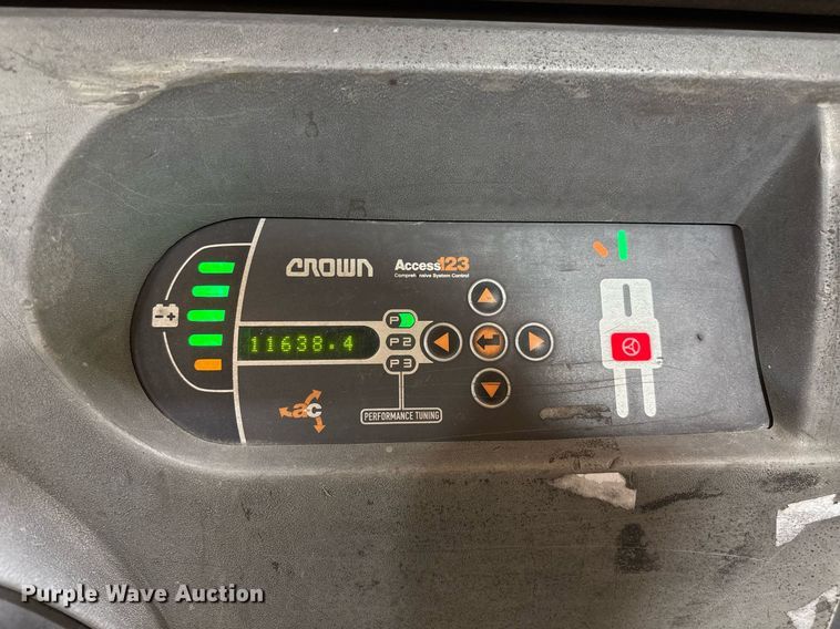 image for item EM2649 Crown SP4050-30 order picker