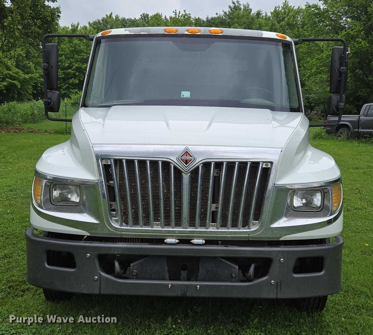 image for item EN3783 2015 International Terrastar Ext. Cab flatbed truck