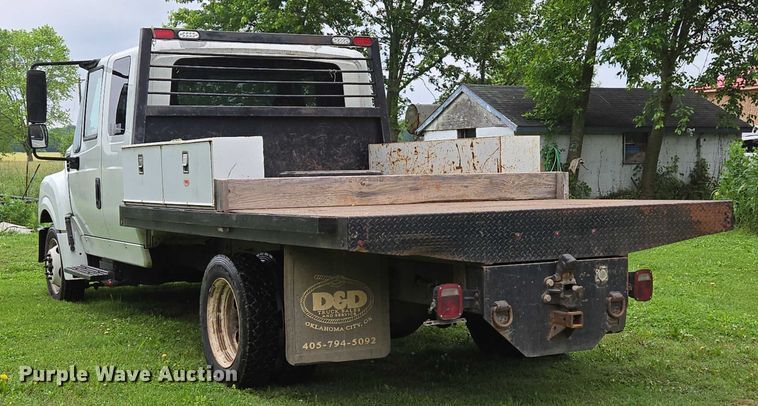 image for item EN3783 2015 International Terrastar Ext. Cab flatbed truck
