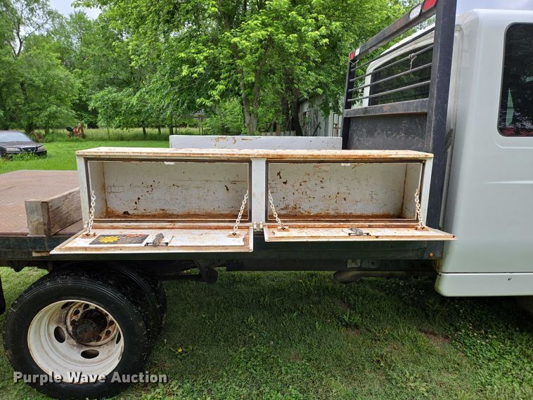 image for item EN3783 2015 International Terrastar Ext. Cab flatbed truck