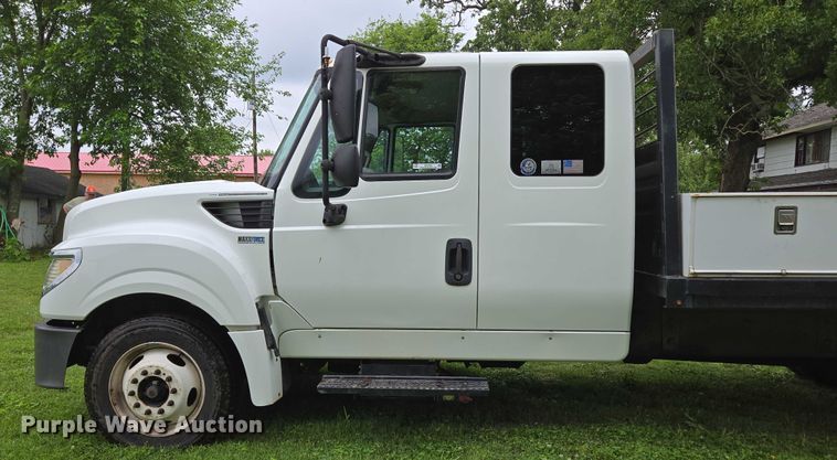 image for item EN3783 2015 International Terrastar Ext. Cab flatbed truck